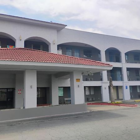 Hallmark Inn And Suites San Antonio Exterior foto
